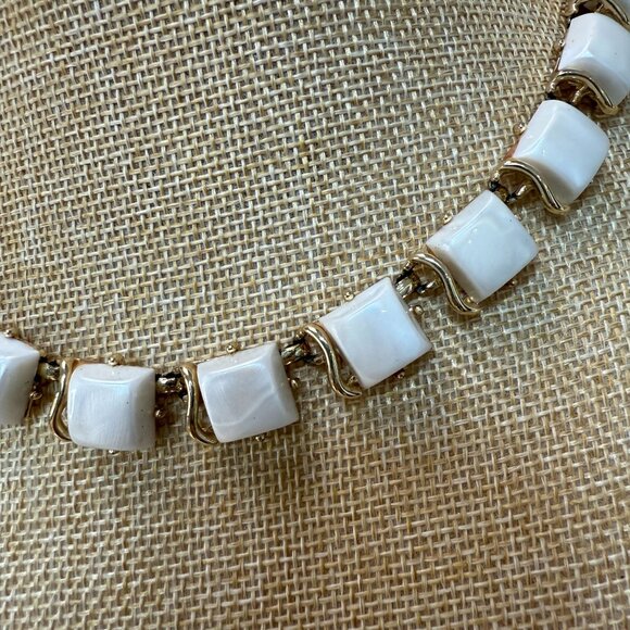 Vintage Coro Gold-Tone Link Necklace With White Thermoset Square Tiles Mid-Centu - Picture 3 of 16